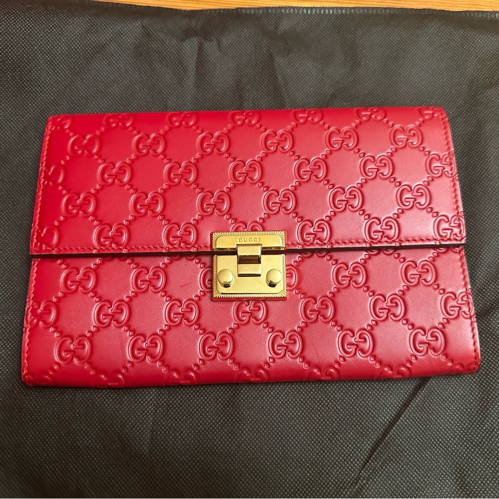 Gucci Red Padlock Embossed Leather Clutch/Wallet